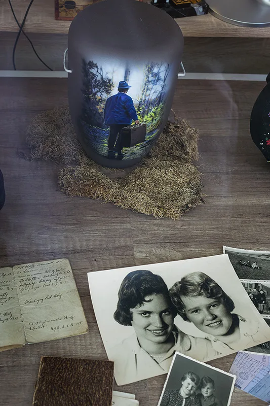 Schaufensterdeko Reiner Horn Bestattungen